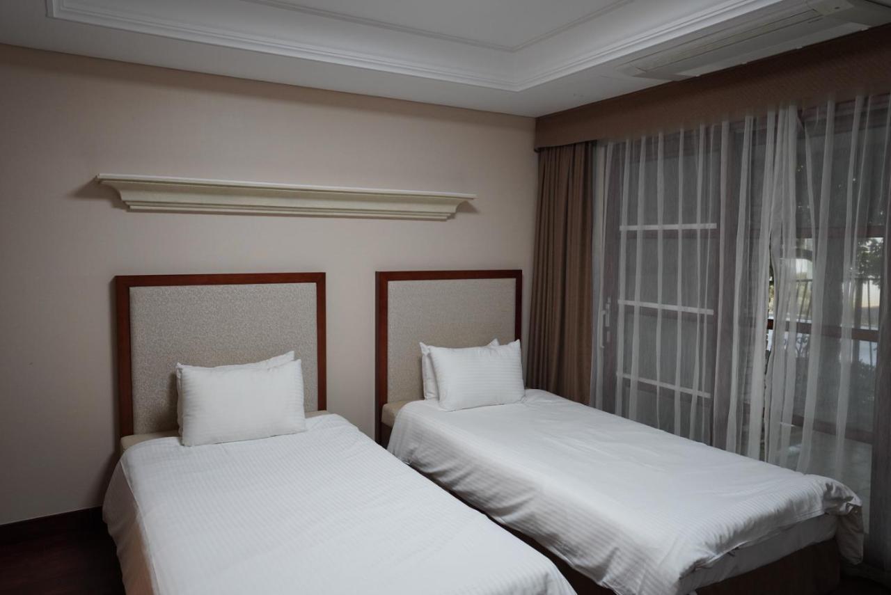 Ardenhill Resort & Golf Jeju Bagian luar foto
