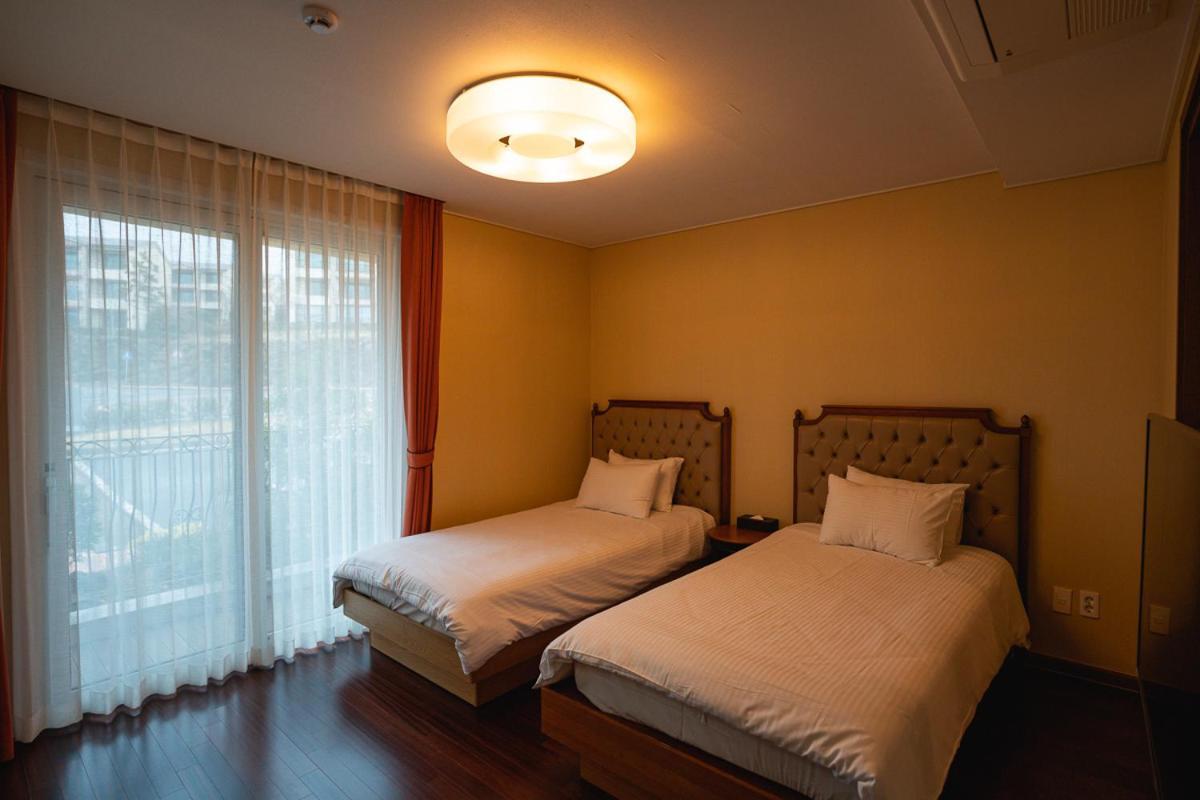 Ardenhill Resort & Golf Jeju Bagian luar foto