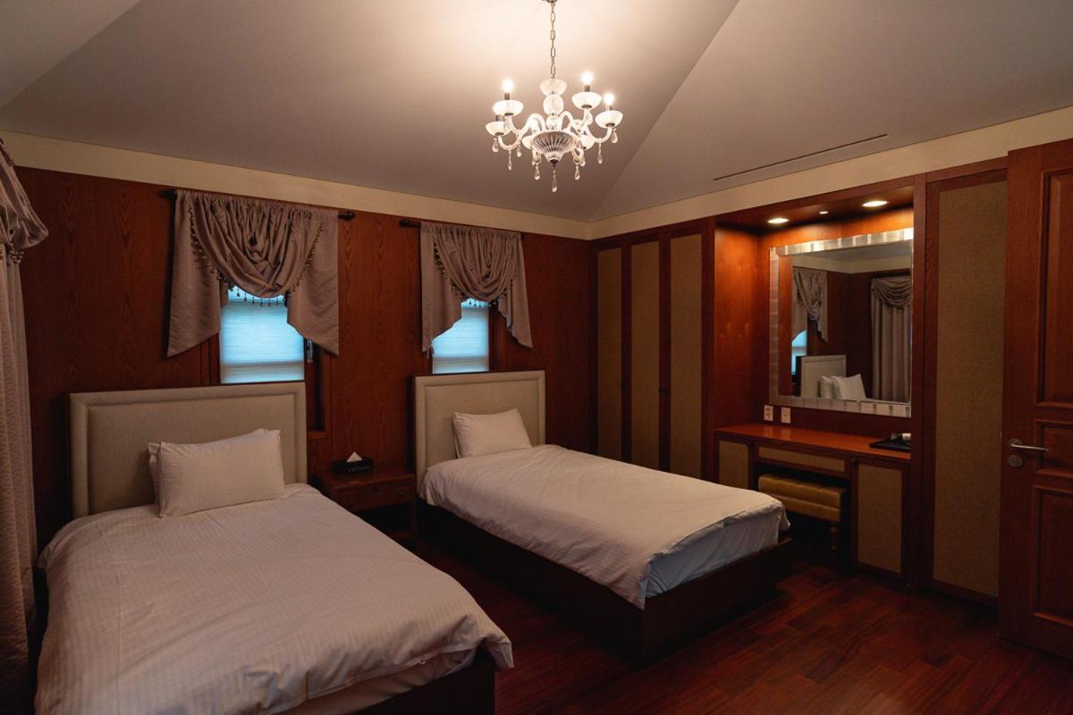 Ardenhill Resort & Golf Jeju Bagian luar foto
