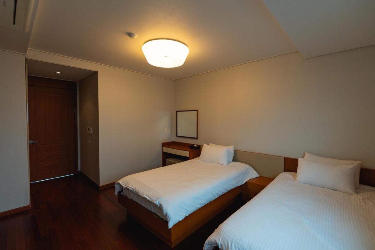 Ardenhill Resort & Golf Jeju Bagian luar foto