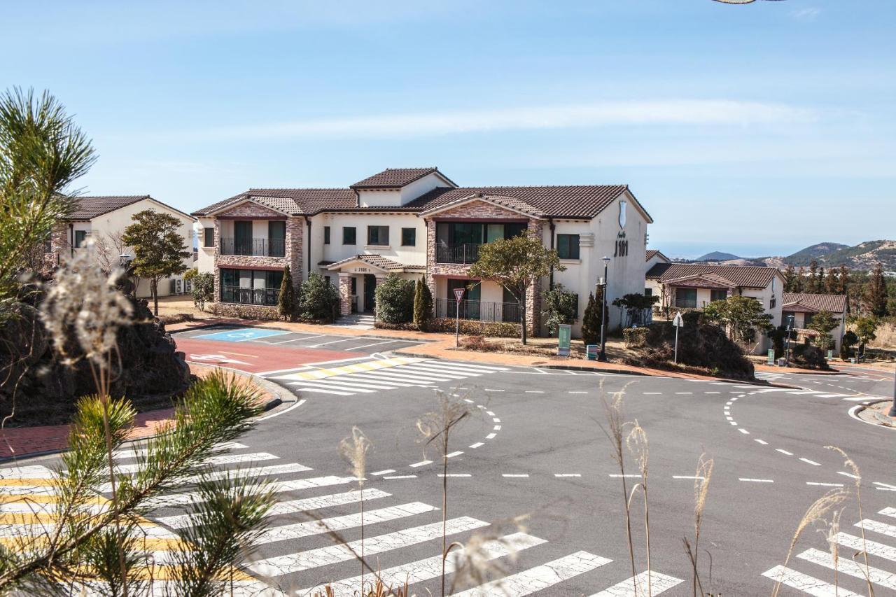 Ardenhill Resort & Golf Jeju Bagian luar foto